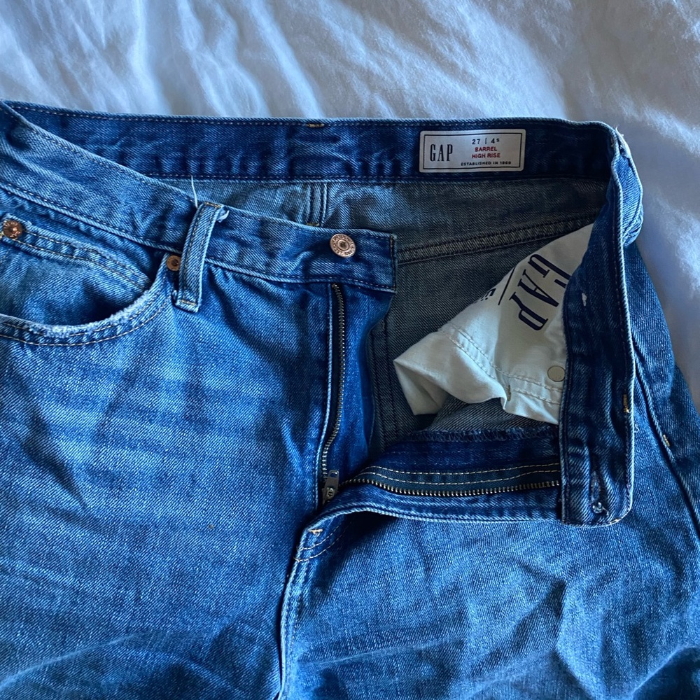 GAP Barrel Jeans